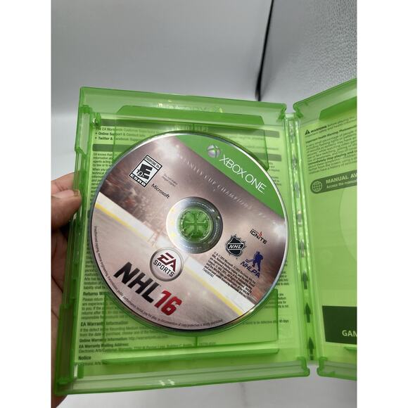 NHL 16 (Microsoft Xbox One, 2015) CIB TESTED AND WORKS - Picture 8 of 8